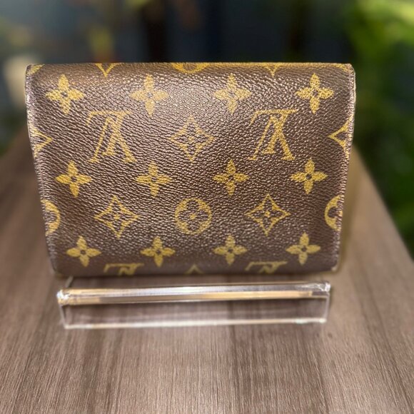 Authentic Vintage LV Wallet - Picture 2 of 9